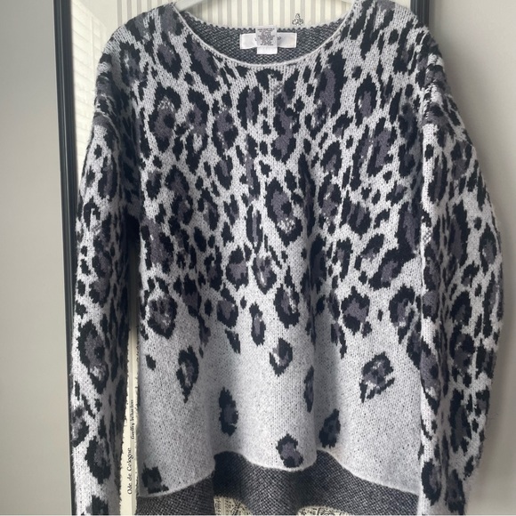 Oversized leopard print sweater - Picture 2 of 6